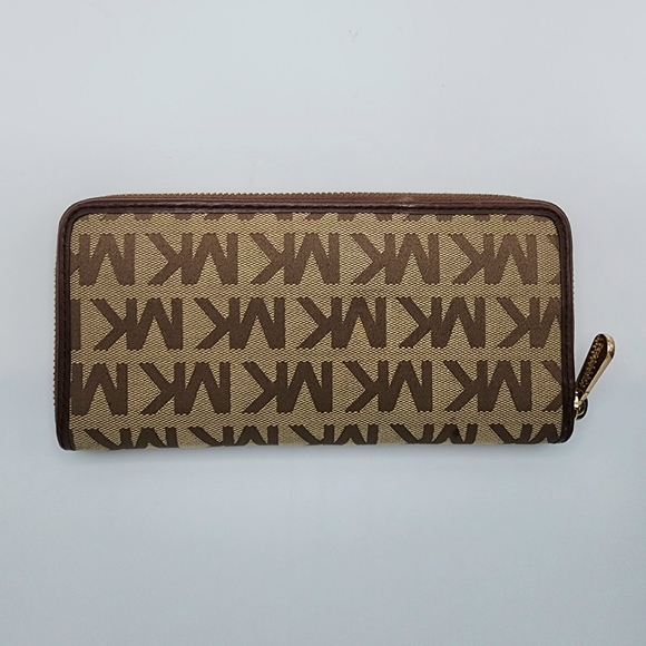 🚫SOLD🚫 MK Michael Kors Continental Signature Fabric Logo Wallet Zip Around - Picture 11 of 11